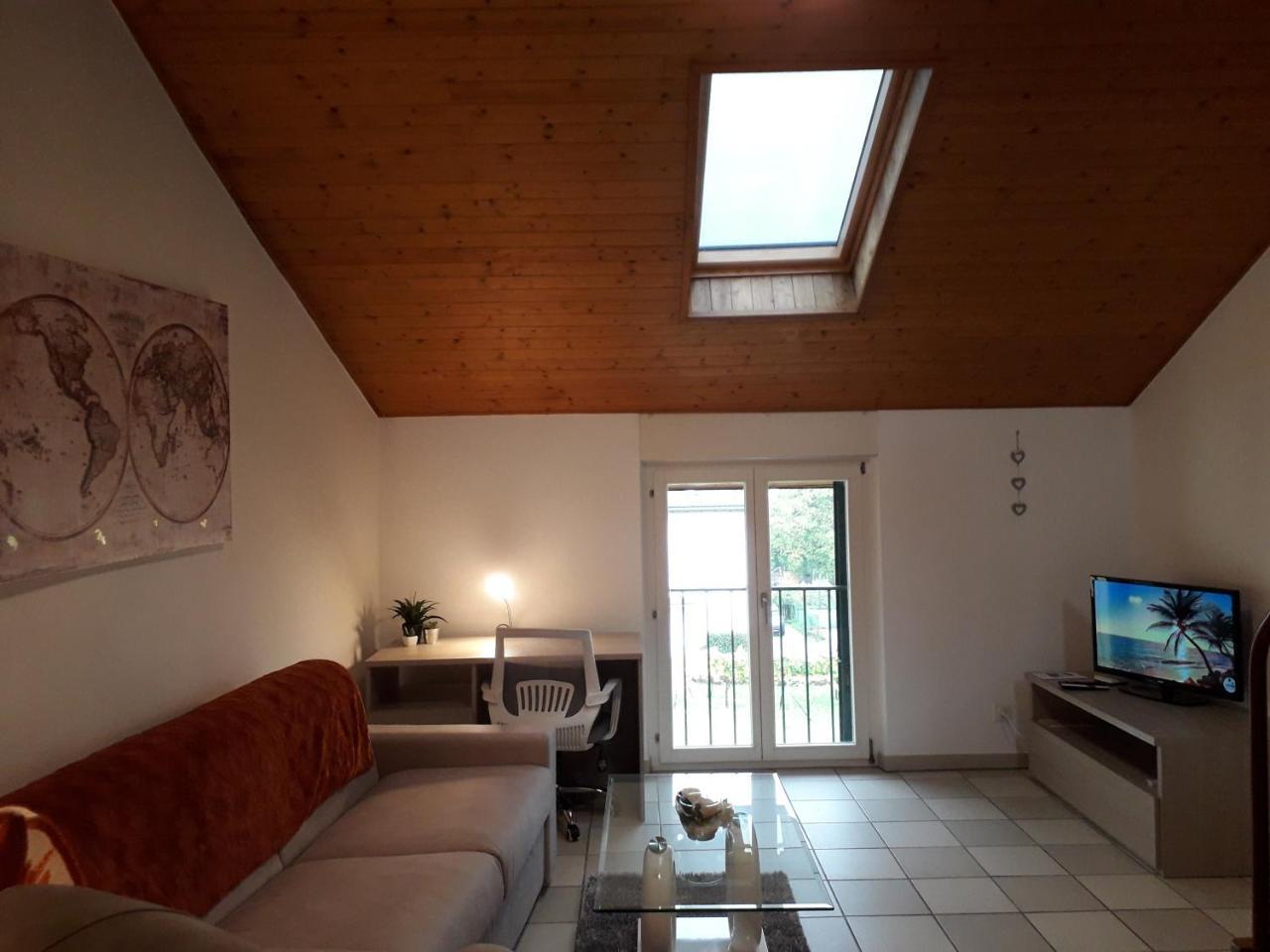 Holidays Homes Il Folletto Quartino Exterior foto